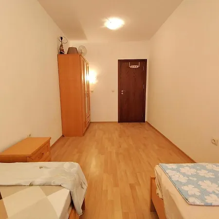 Laguna 2- Bedroom Apartment *