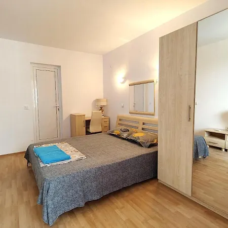 Laguna 2- Bedroom Apartment Slantschew brjag
